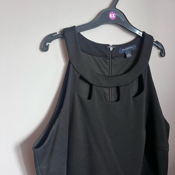 Banana Republic pencil dress - Picture 2 of 5